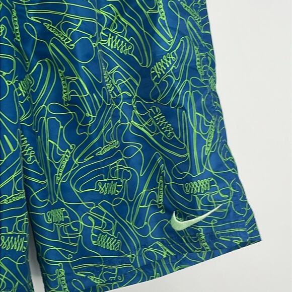 Boys Nike Swim Trunks Size XL - Picture 3 of 5